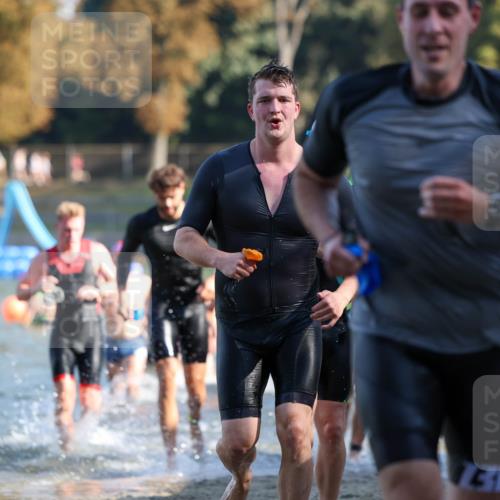08.09.2024 - Stadtparktriathlon Michael Strokosch http://msf.ph/oto/7029344 08.09.2024 10:32:18 Schwimmen 368, 372, 389, 394, 398, 407, 412, 424, 425, 430, 437, 438, 440, 447, 452, 453 meine-sportfotos.de