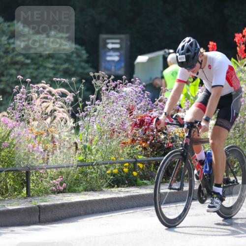 08.09.2024 - Stadtparktriathlon Zöllner http://msf.ph/oto/7029378 08.09.2024 11:08:08 Radfahren 382, 401, 405, 412, 419, 495 meine-sportfotos.de