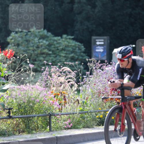 08.09.2024 - Stadtparktriathlon Zöllner http://msf.ph/oto/7029433 08.09.2024 11:08:43 Radfahren 380, 392, 543 meine-sportfotos.de
