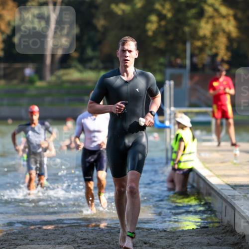 08.09.2024 - Stadtparktriathlon Michael Strokosch http://msf.ph/oto/7029446 08.09.2024 10:32:36 Schwimmen 382, 390, 403, 418, 459 meine-sportfotos.de