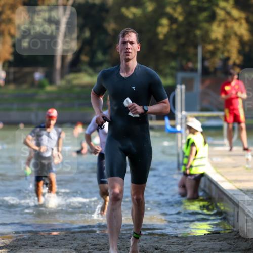 08.09.2024 - Stadtparktriathlon Michael Strokosch http://msf.ph/oto/7029448 08.09.2024 10:32:36 Schwimmen 382, 390, 403, 418, 459 meine-sportfotos.de
