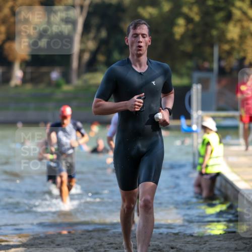 08.09.2024 - Stadtparktriathlon Michael Strokosch http://msf.ph/oto/7029455 08.09.2024 10:32:37 Schwimmen 382, 390, 403, 418, 459 meine-sportfotos.de
