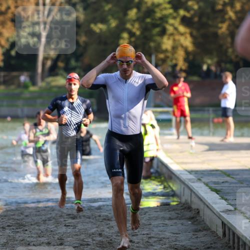 08.09.2024 - Stadtparktriathlon Michael Strokosch http://msf.ph/oto/7029465 08.09.2024 10:32:39 Schwimmen 382, 390, 396, 403, 418, 459 meine-sportfotos.de