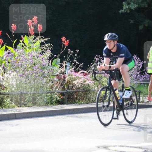 08.09.2024 - Stadtparktriathlon Zöllner http://msf.ph/oto/7029471 08.09.2024 11:09:09 Radfahren 372, 381, 417, 422, 440, 469, 472, 498, 527, 562 meine-sportfotos.de