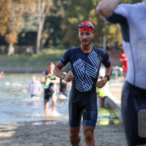 08.09.2024 - Stadtparktriathlon Michael Strokosch http://msf.ph/oto/7029475 08.09.2024 10:32:41 Schwimmen 382, 390, 396, 418, 459 meine-sportfotos.de