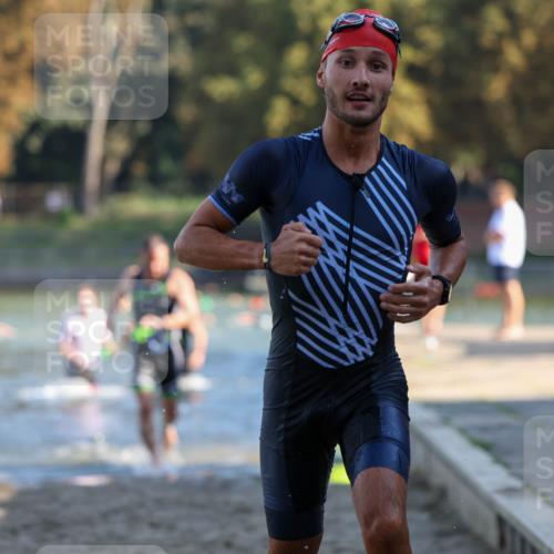 08.09.2024 - Stadtparktriathlon Michael Strokosch http://msf.ph/oto/7029482 08.09.2024 10:32:42 Schwimmen 382, 390, 396, 418, 459 meine-sportfotos.de