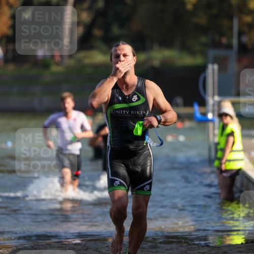 08.09.2024 - Stadtparktriathlon Michael Strokosch http://msf.ph/oto/7029491 08.09.2024 10:32:43 Schwimmen 382, 390, 396 meine-sportfotos.de