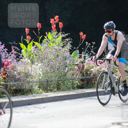 08.09.2024 - Stadtparktriathlon Zöllner http://msf.ph/oto/7029504 08.09.2024 11:09:29 Radfahren 393, 445, 458, 479, 484, 493, 535, 537, 550 meine-sportfotos.de