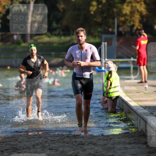 08.09.2024 - Stadtparktriathlon Michael Strokosch http://msf.ph/oto/7029521 08.09.2024 10:32:47 Schwimmen 382, 390, 396 meine-sportfotos.de