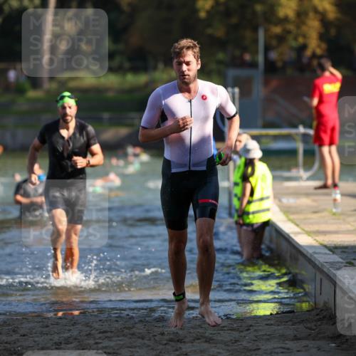 08.09.2024 - Stadtparktriathlon Michael Strokosch http://msf.ph/oto/7029525 08.09.2024 10:32:48 Schwimmen 382, 390, 396, 428 meine-sportfotos.de