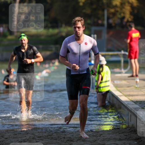 08.09.2024 - Stadtparktriathlon Michael Strokosch http://msf.ph/oto/7029528 08.09.2024 10:32:48 Schwimmen 382, 390, 396, 428 meine-sportfotos.de