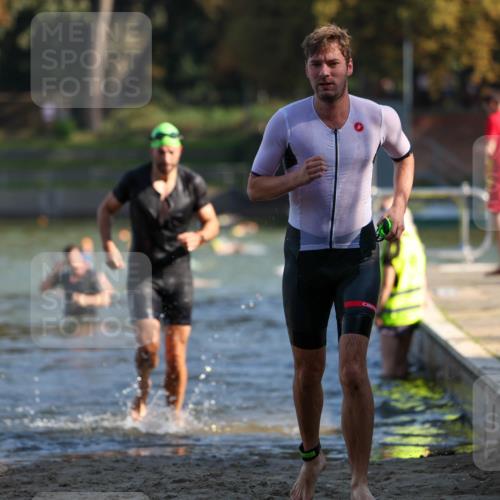 08.09.2024 - Stadtparktriathlon Michael Strokosch http://msf.ph/oto/7029537 08.09.2024 10:32:48 Schwimmen 382, 390, 396, 428 meine-sportfotos.de