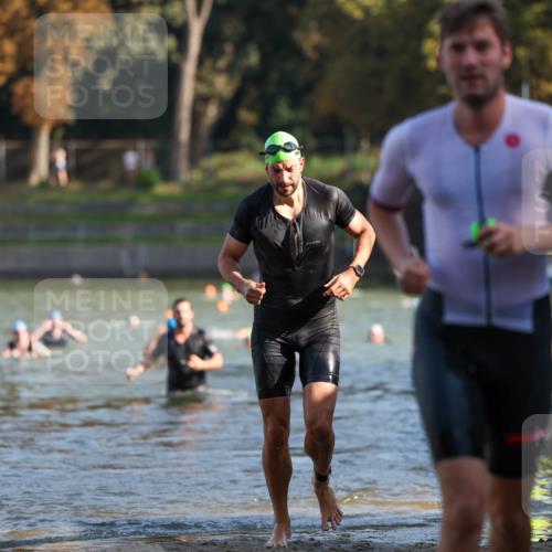 08.09.2024 - Stadtparktriathlon Michael Strokosch http://msf.ph/oto/7029541 08.09.2024 10:32:49 Schwimmen 382, 396, 428 meine-sportfotos.de
