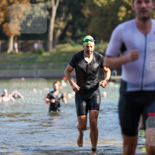 08.09.2024 - Stadtparktriathlon Michael Strokosch http://msf.ph/oto/7029547 08.09.2024 10:32:50 Schwimmen 382, 396, 428 meine-sportfotos.de