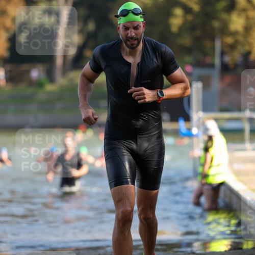 08.09.2024 - Stadtparktriathlon Michael Strokosch http://msf.ph/oto/7029566 08.09.2024 10:32:51 Schwimmen 382, 396, 428 meine-sportfotos.de