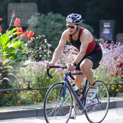 08.09.2024 - Stadtparktriathlon Zöllner http://msf.ph/oto/7029580 08.09.2024 11:10:11 Radfahren 406, 411, 432, 439, 465, 468, 536 meine-sportfotos.de