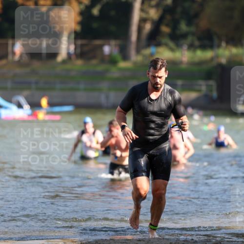 08.09.2024 - Stadtparktriathlon Michael Strokosch http://msf.ph/oto/7029590 08.09.2024 10:32:59 Schwimmen 381, 401, 416, 428, 455 meine-sportfotos.de