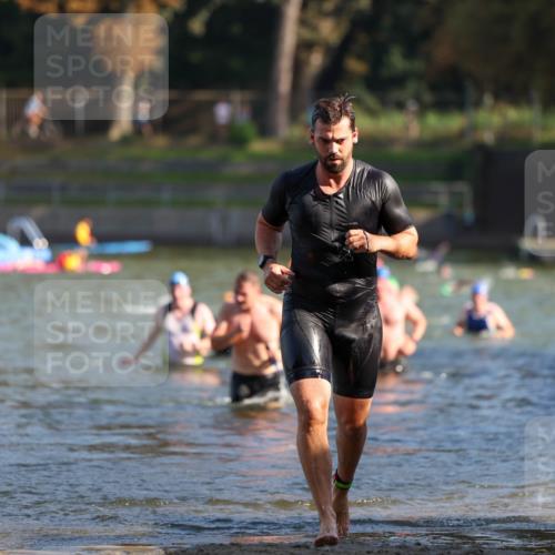 08.09.2024 - Stadtparktriathlon Michael Strokosch http://msf.ph/oto/7029593 08.09.2024 10:32:59 Schwimmen 381, 401, 416, 428, 455 meine-sportfotos.de