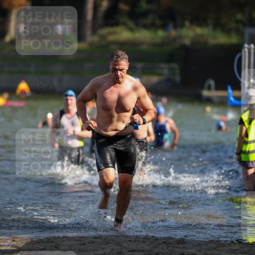 08.09.2024 - Stadtparktriathlon Michael Strokosch http://msf.ph/oto/7029598 08.09.2024 10:33:05 Schwimmen 371, 381, 401, 416, 436, 455 meine-sportfotos.de