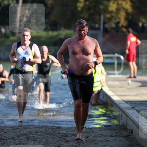 08.09.2024 - Stadtparktriathlon Michael Strokosch http://msf.ph/oto/7029624 08.09.2024 10:33:10 Schwimmen 371, 381, 384, 416, 434, 436, 450, 455 meine-sportfotos.de
