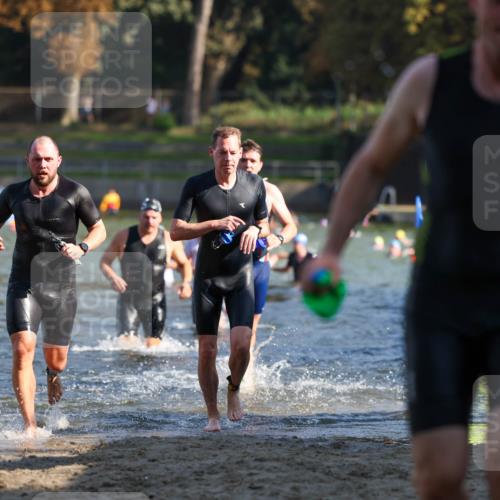 08.09.2024 - Stadtparktriathlon Michael Strokosch http://msf.ph/oto/7029638 08.09.2024 10:33:16 Schwimmen 371, 384, 405, 434, 436, 450 meine-sportfotos.de