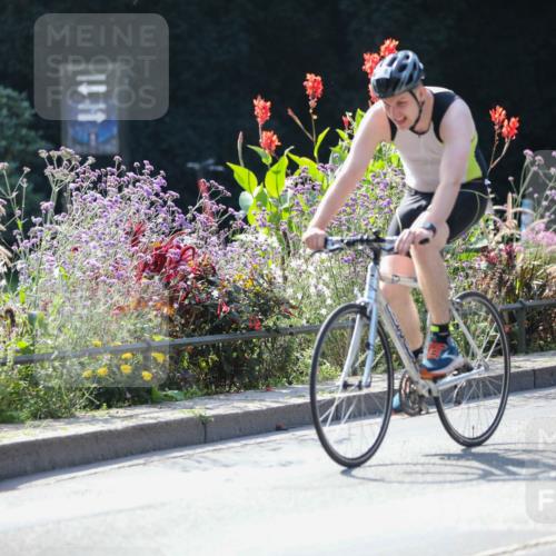08.09.2024 - Stadtparktriathlon Zöllner http://msf.ph/oto/7029645 08.09.2024 11:10:51 Radfahren 410, 416, 521, 538 meine-sportfotos.de