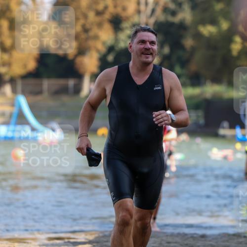 08.09.2024 - Stadtparktriathlon Michael Strokosch http://msf.ph/oto/7029682 08.09.2024 10:33:23 Schwimmen 405, 434, 450 meine-sportfotos.de