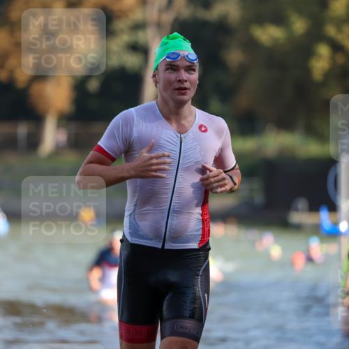 08.09.2024 - Stadtparktriathlon Michael Strokosch http://msf.ph/oto/7029700 08.09.2024 10:33:26 Schwimmen 395, 405, 413 meine-sportfotos.de