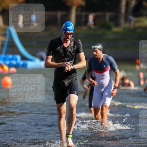 08.09.2024 - Stadtparktriathlon Michael Strokosch http://msf.ph/oto/7029714 08.09.2024 10:33:34 Schwimmen 392, 395, 402, 413, 419 meine-sportfotos.de
