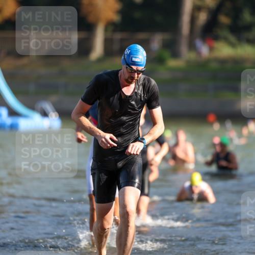 08.09.2024 - Stadtparktriathlon Michael Strokosch http://msf.ph/oto/7029722 08.09.2024 10:33:35 Schwimmen 392, 395, 402, 413, 419 meine-sportfotos.de