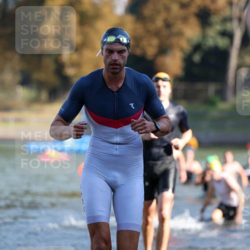 08.09.2024 - Stadtparktriathlon Michael Strokosch http://msf.ph/oto/7029732 08.09.2024 10:33:40 Schwimmen 392, 395, 402, 413, 417, 419, 426 meine-sportfotos.de