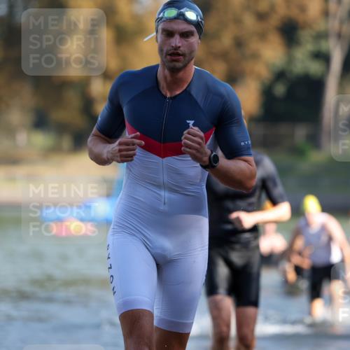 08.09.2024 - Stadtparktriathlon Michael Strokosch http://msf.ph/oto/7029739 08.09.2024 10:33:40 Schwimmen 392, 395, 402, 413, 417, 419, 426 meine-sportfotos.de