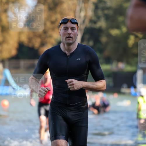 08.09.2024 - Stadtparktriathlon Michael Strokosch http://msf.ph/oto/7029743 08.09.2024 10:33:42 Schwimmen 392, 395, 402, 417, 419, 426 meine-sportfotos.de