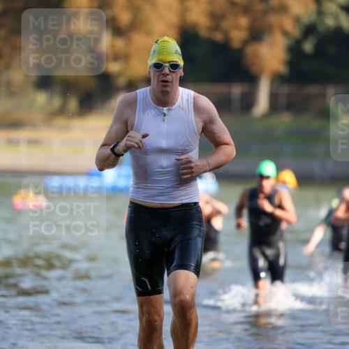 08.09.2024 - Stadtparktriathlon Michael Strokosch http://msf.ph/oto/7029768 08.09.2024 10:33:47 Schwimmen 380, 392, 402, 417, 426 meine-sportfotos.de