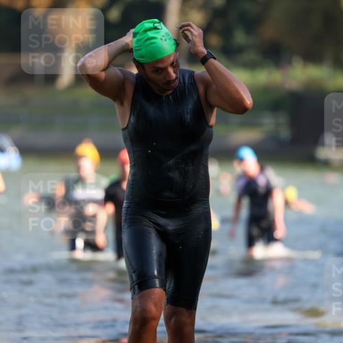 08.09.2024 - Stadtparktriathlon Michael Strokosch http://msf.ph/oto/7029804 08.09.2024 10:33:53 Schwimmen 369, 380, 404, 417, 426, 432, 439, 454 meine-sportfotos.de