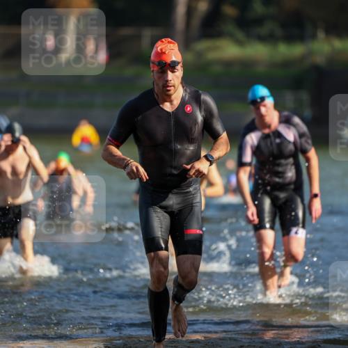 08.09.2024 - Stadtparktriathlon Michael Strokosch http://msf.ph/oto/7029835 08.09.2024 10:34:00 Schwimmen 369, 404, 432, 439, 454 meine-sportfotos.de
