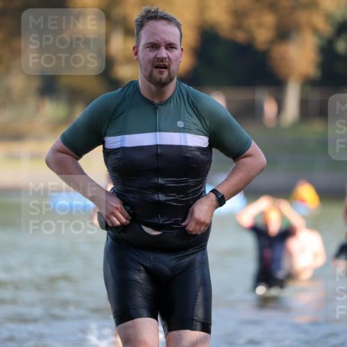 08.09.2024 - Stadtparktriathlon Michael Strokosch http://msf.ph/oto/7029854 08.09.2024 10:34:03 Schwimmen 367, 369, 404, 410, 432, 439, 454 meine-sportfotos.de