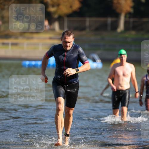 08.09.2024 - Stadtparktriathlon Michael Strokosch http://msf.ph/oto/7029893 08.09.2024 10:34:13 Schwimmen 367, 376, 410, 422, 444, 446 meine-sportfotos.de