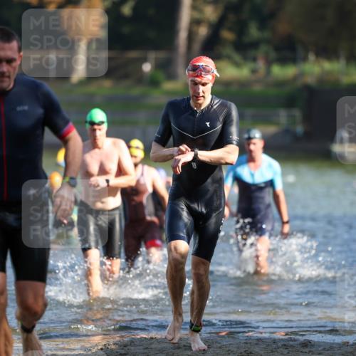 08.09.2024 - Stadtparktriathlon Michael Strokosch http://msf.ph/oto/7029905 08.09.2024 10:34:14 Schwimmen 366, 367, 376, 410, 422, 444, 446 meine-sportfotos.de
