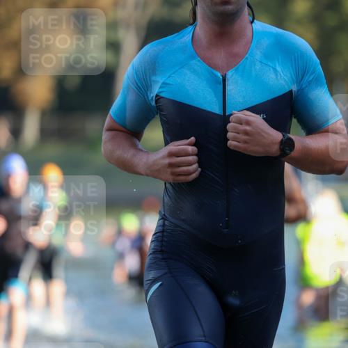 08.09.2024 - Stadtparktriathlon Michael Strokosch http://msf.ph/oto/7029941 08.09.2024 10:34:23 Schwimmen 366, 376, 393, 399, 422, 444, 446 meine-sportfotos.de