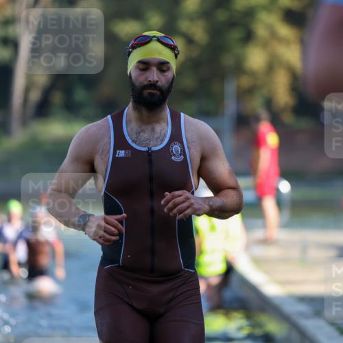 08.09.2024 - Stadtparktriathlon Michael Strokosch http://msf.ph/oto/7029943 08.09.2024 10:34:24 Schwimmen 366, 376, 393, 399, 422, 446 meine-sportfotos.de
