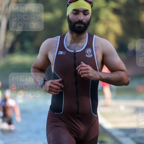 08.09.2024 - Stadtparktriathlon Michael Strokosch http://msf.ph/oto/7029950 08.09.2024 10:34:24 Schwimmen 366, 376, 393, 399, 422, 446 meine-sportfotos.de