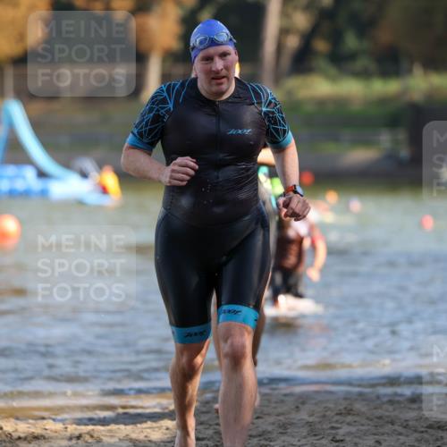 08.09.2024 - Stadtparktriathlon Michael Strokosch http://msf.ph/oto/7029956 08.09.2024 10:34:26 Schwimmen 366, 376, 393, 399, 422 meine-sportfotos.de