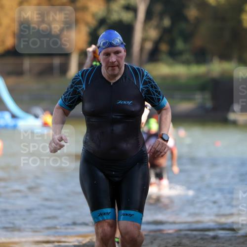 08.09.2024 - Stadtparktriathlon Michael Strokosch http://msf.ph/oto/7029961 08.09.2024 10:34:26 Schwimmen 366, 376, 393, 399, 422 meine-sportfotos.de
