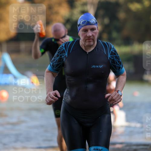 08.09.2024 - Stadtparktriathlon Michael Strokosch http://msf.ph/oto/7029969 08.09.2024 10:34:27 Schwimmen 366, 376, 393, 399 meine-sportfotos.de