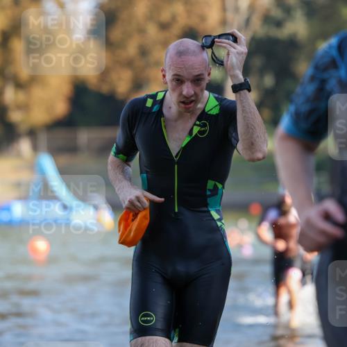 08.09.2024 - Stadtparktriathlon Michael Strokosch http://msf.ph/oto/7029973 08.09.2024 10:34:28 Schwimmen 366, 376, 393, 399 meine-sportfotos.de