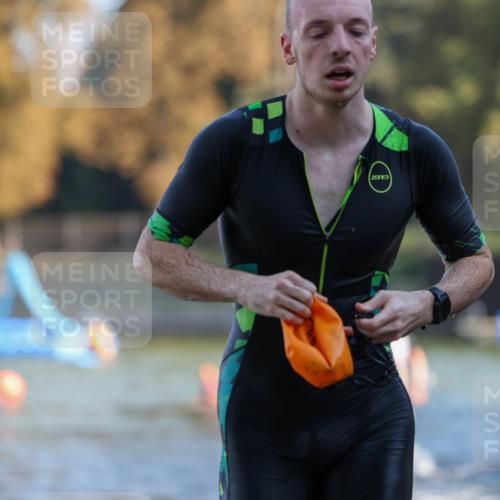 08.09.2024 - Stadtparktriathlon Michael Strokosch http://msf.ph/oto/7029979 08.09.2024 10:34:29 Schwimmen 366, 393, 399 meine-sportfotos.de