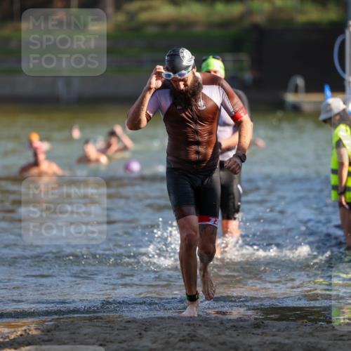 08.09.2024 - Stadtparktriathlon Michael Strokosch http://msf.ph/oto/7029982 08.09.2024 10:34:30 Schwimmen 366, 393, 399 meine-sportfotos.de