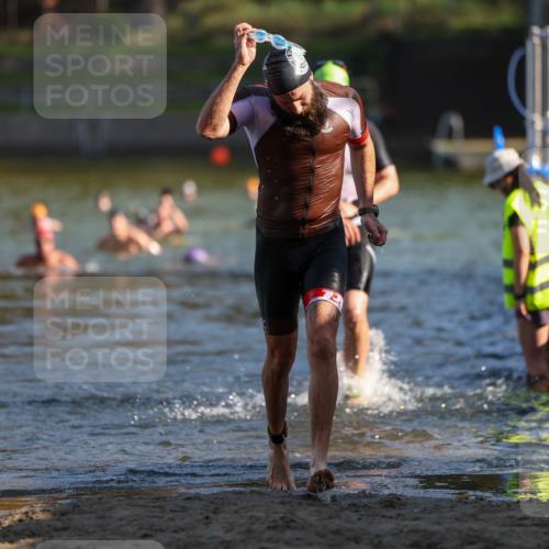 08.09.2024 - Stadtparktriathlon Michael Strokosch http://msf.ph/oto/7029985 08.09.2024 10:34:30 Schwimmen 366, 393, 399 meine-sportfotos.de