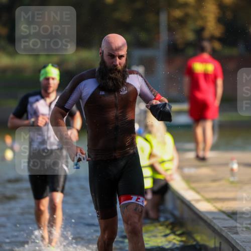 08.09.2024 - Stadtparktriathlon Michael Strokosch http://msf.ph/oto/7029998 08.09.2024 10:34:32 Schwimmen 393, 399 meine-sportfotos.de